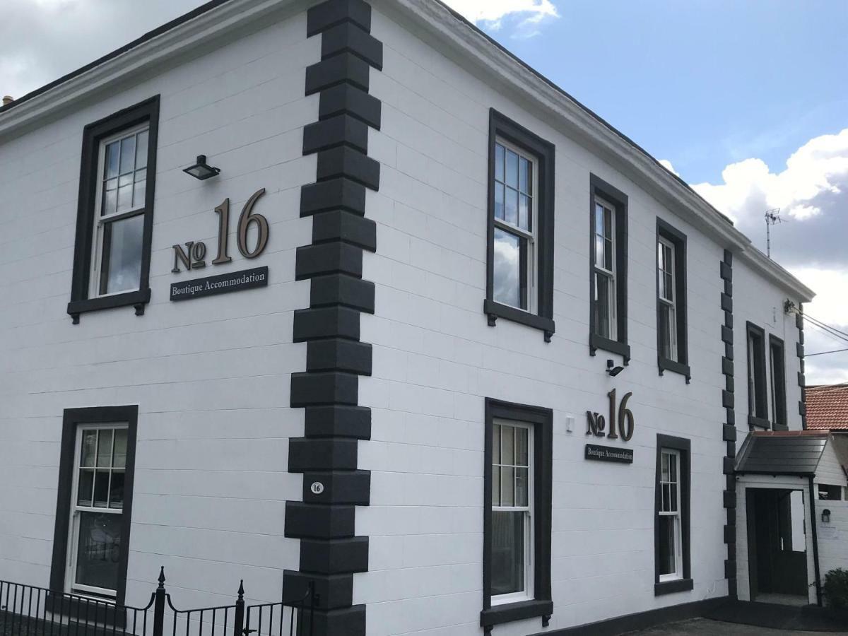 No.16 Hotel Seaham Exterior foto The former railway station at 16 Station Road, now a private house